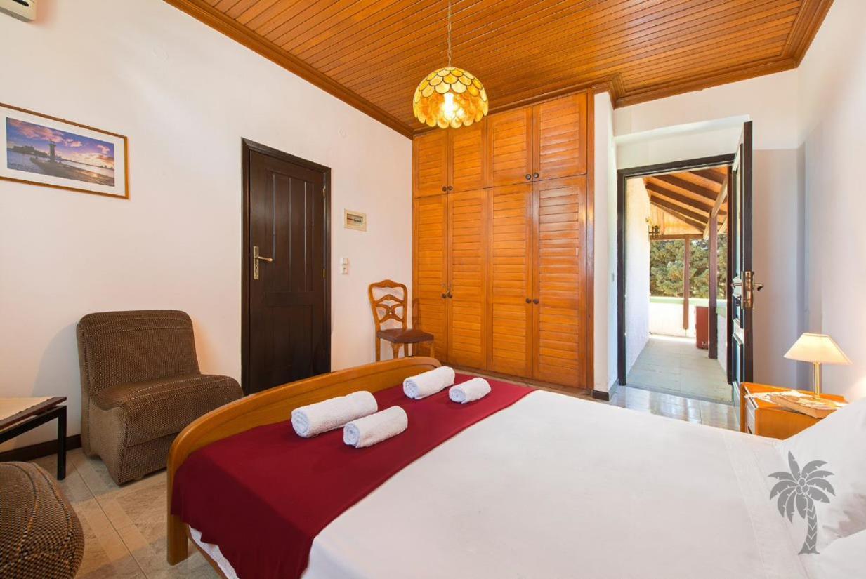 Villa Traditional Eucharis With Swimming Pool Afandou